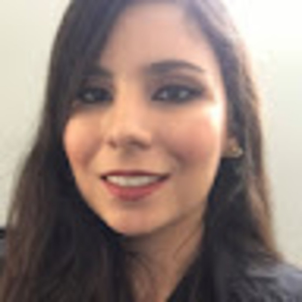 Meet your Posher, Paola